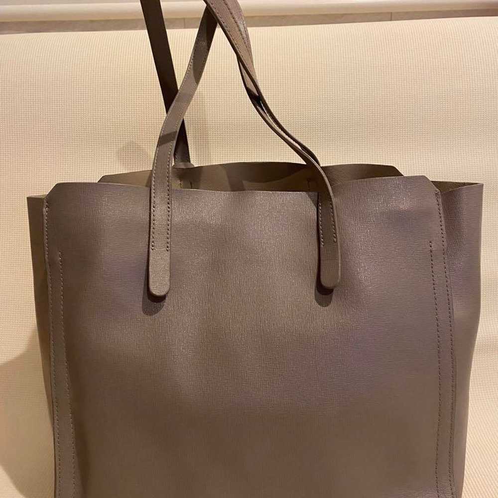 Excellent condition ✨ FURLA SALLY tote bag leathe… - image 3