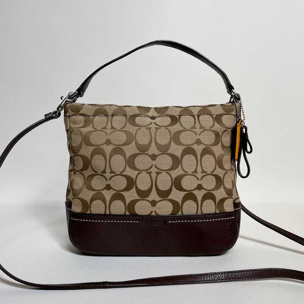 2408-17 | Excellent Condition | Coach Signature 2… - image 1