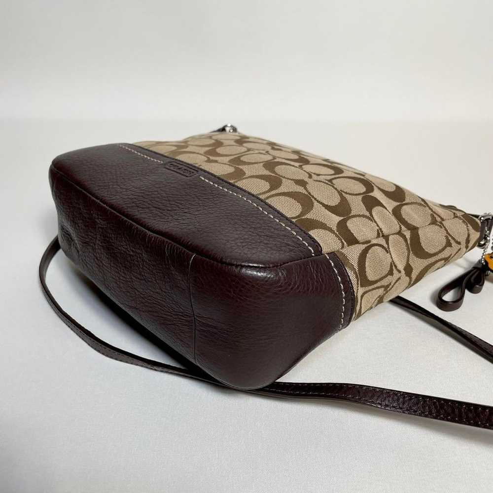 2408-17 | Excellent Condition | Coach Signature 2… - image 6