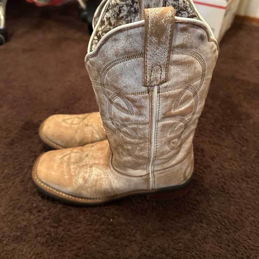 Laredo ladies western boots - image 5