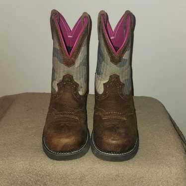 Cowboy boots with round toe. Only tried on. Never… - image 1