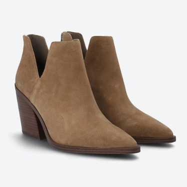 VINCE CAMUTO Gigietta Suede Bootie Size 10.5