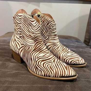 Dingo Zebra Print Hairy Up Genuine Calf Hair Leat… - image 1