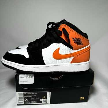 Jordan Brand × Nike Nike Air Jordan 1 Mid GS Shat… - image 1