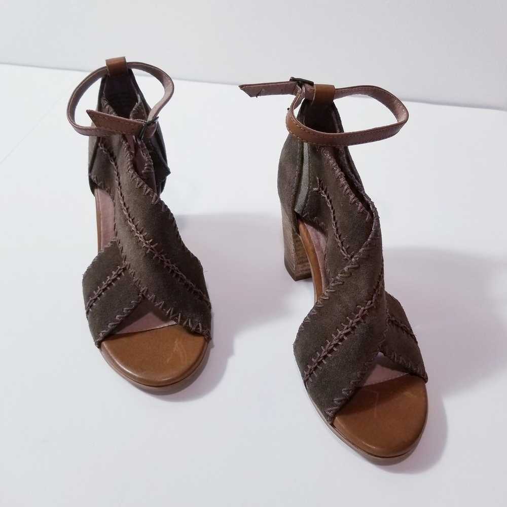 Seychelles Criss Cross Suede Ankle Straps Block H… - image 2