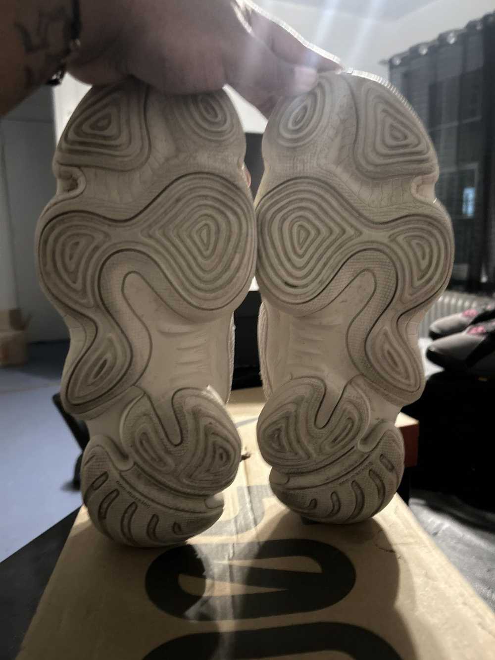 Adidas Yeezy 500 Blush size 9 - image 4