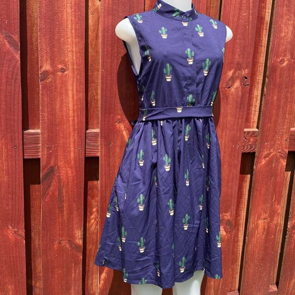 Beautiful Cactus Dress Size M - image 3