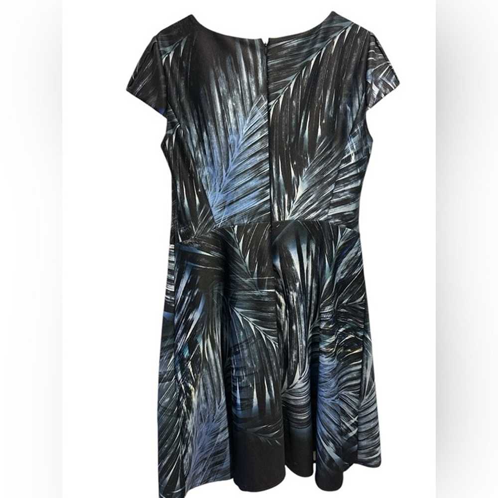 Tahari Levine Women's Dress Black Blue Leaf Print… - image 2