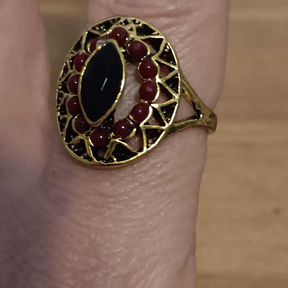 Costume ring, goldtone with red and black rhinest… - image 3