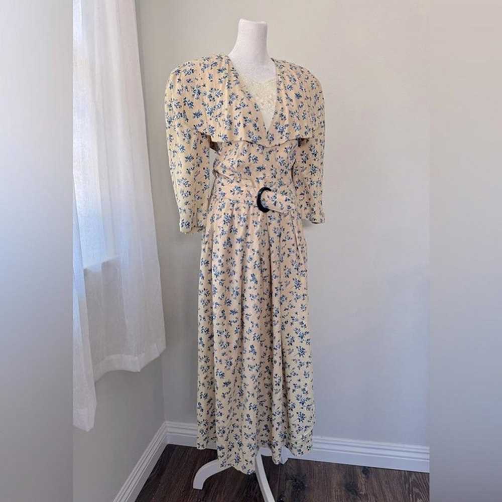 Vintage ‘90s SL Fashions Cream & Blue Floral Prin… - image 1