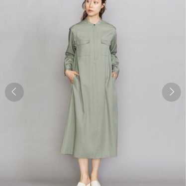 Olive green long-sleeve dress