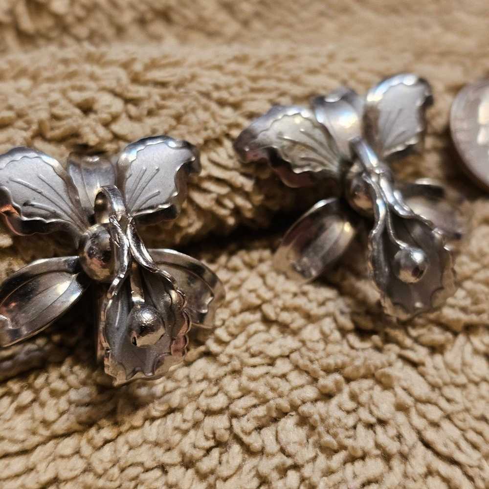 VINTAGE 1950s Estate Stainless Screw-back Orchid … - image 3