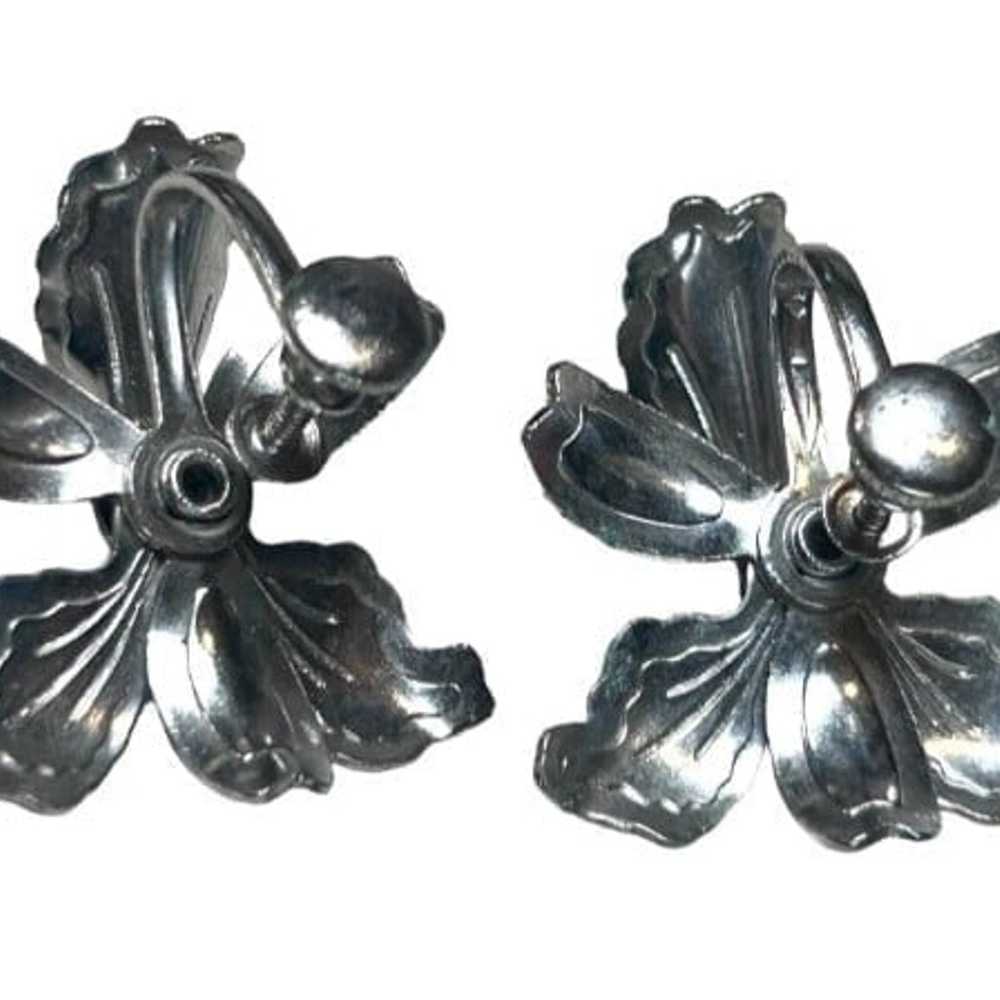 VINTAGE 1950s Estate Stainless Screw-back Orchid … - image 7