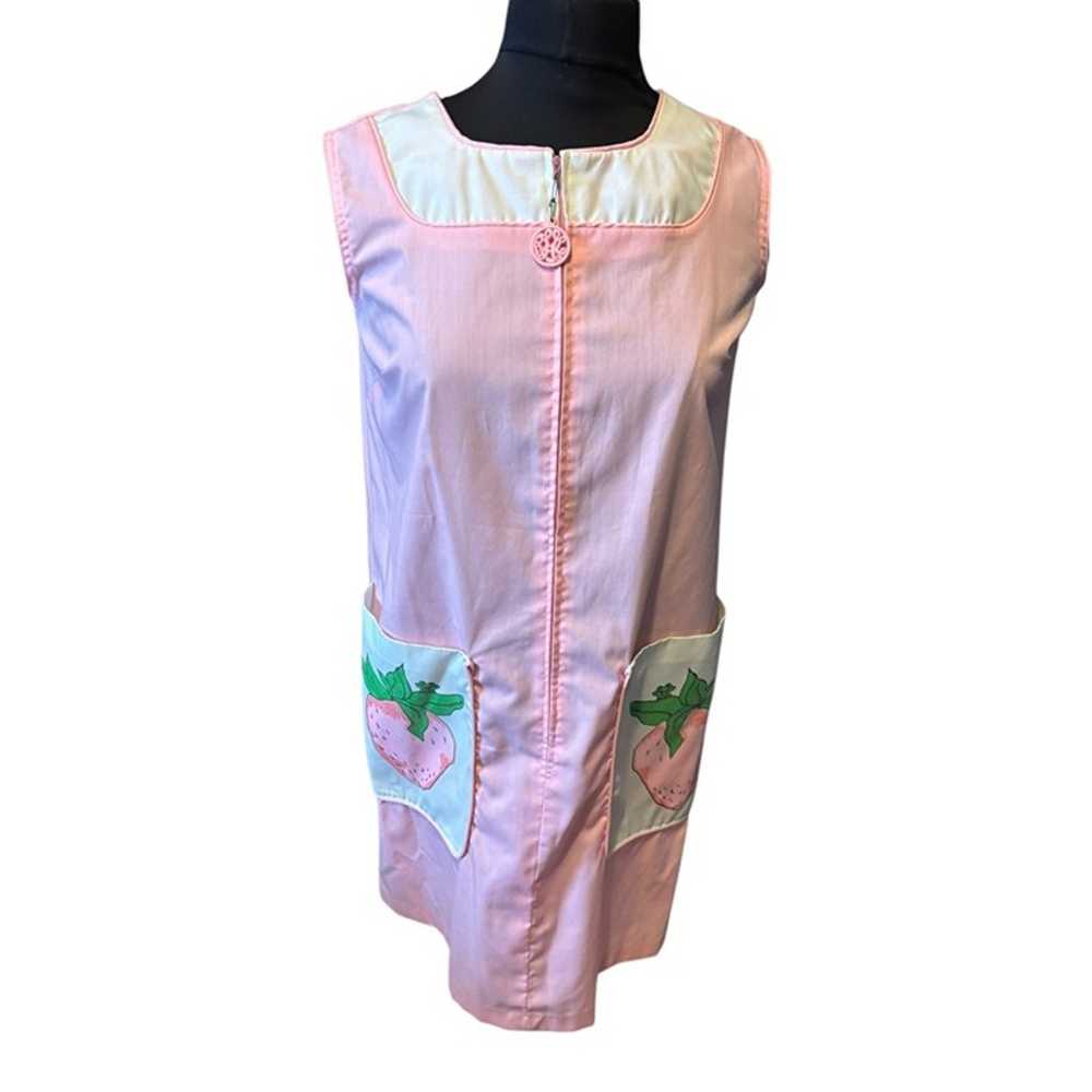 Vintage Pink Apron Dress With Strawberry Pockets … - image 4