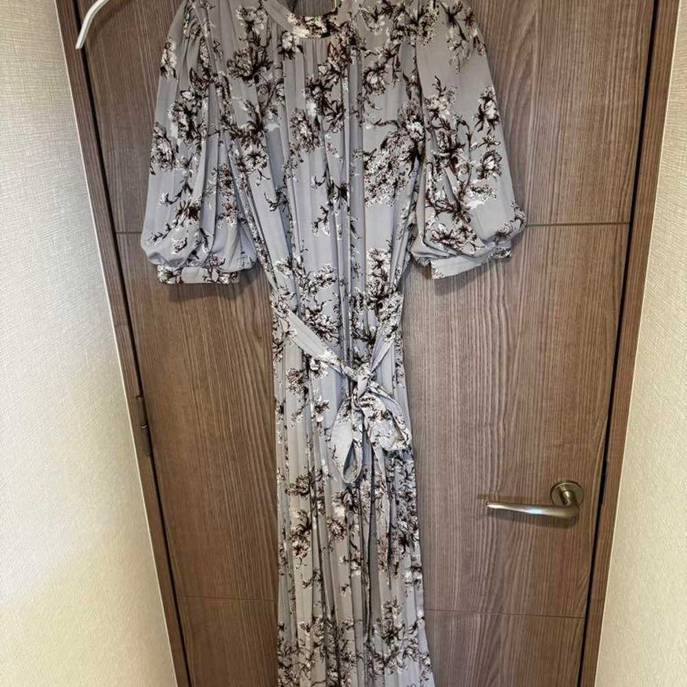 SNIDEL Floral Pattern Short Sleeve Long Dress - image 1