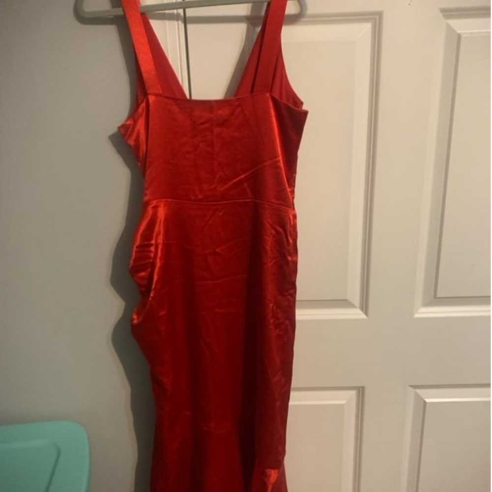 Women's Chelsea28 Red Midi Dress Size M - image 4