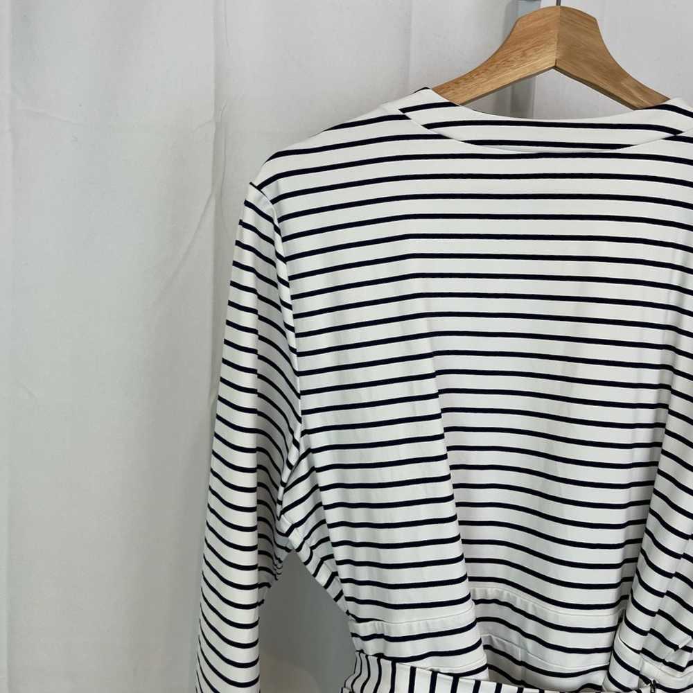 SOUTHERN TIDE Moira Striped Performance Wrap Skor… - image 5