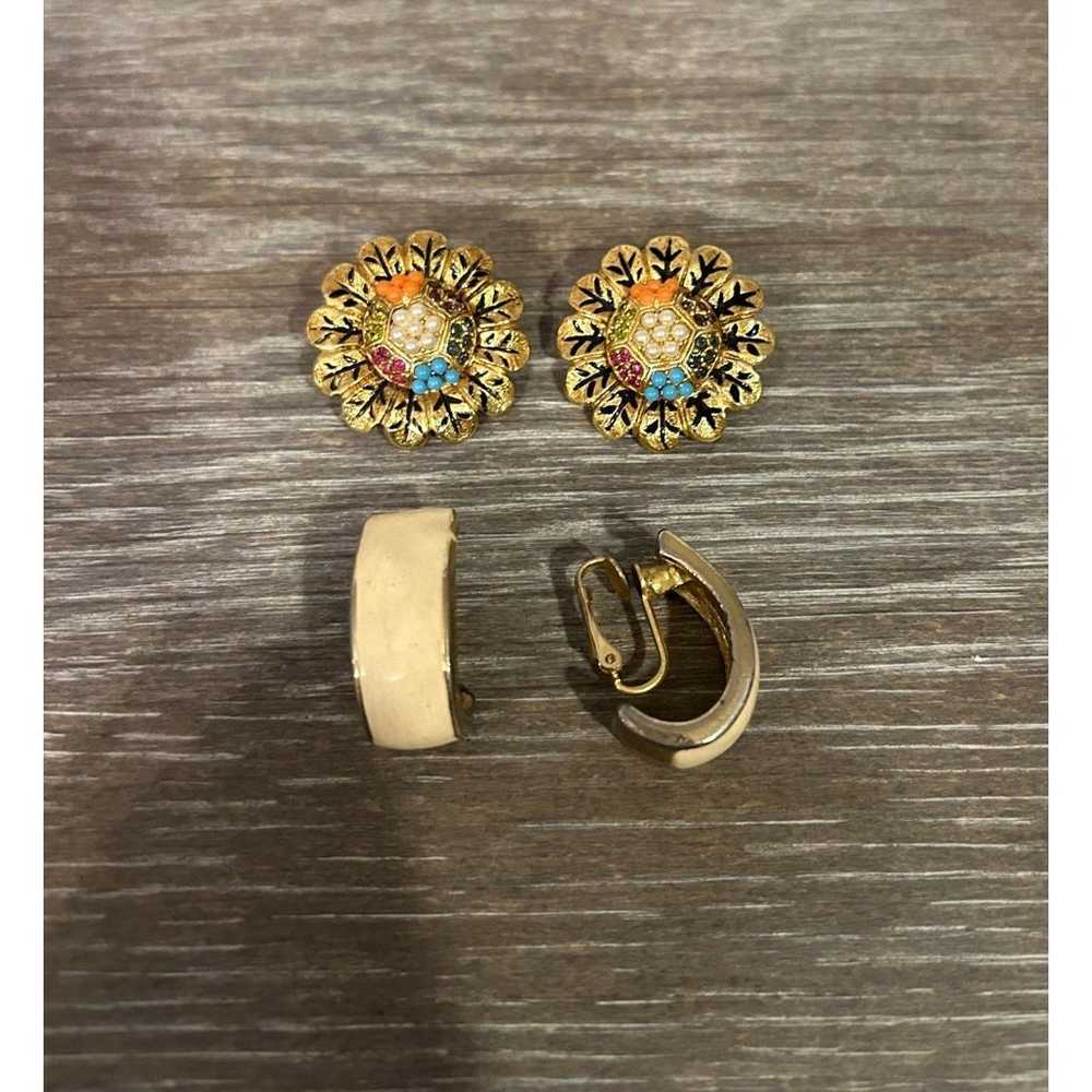 vintage clip on earrings - image 1