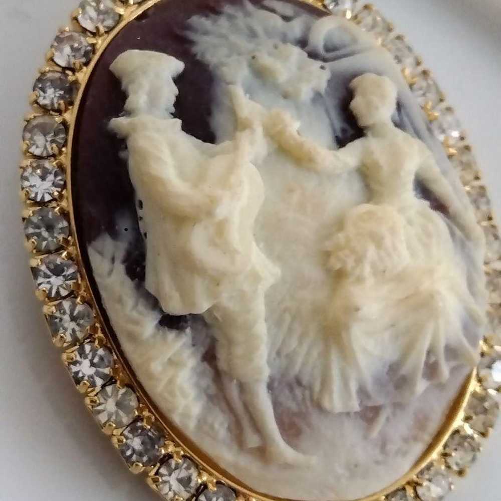 Resin Cameo Scarf Clip 2-way Rhinestone Vintage - image 3