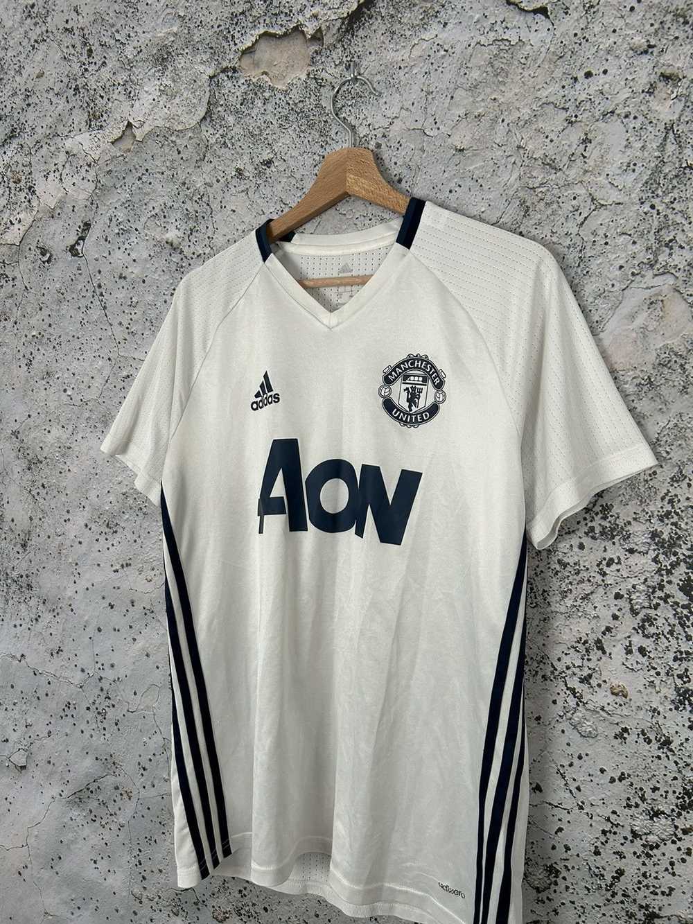 Adidas × Manchester United × Soccer Jersey Vintag… - image 2