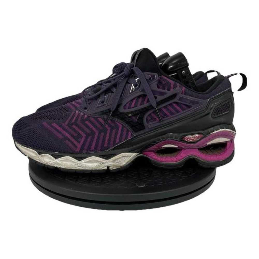 Mizuno Trainers - image 1