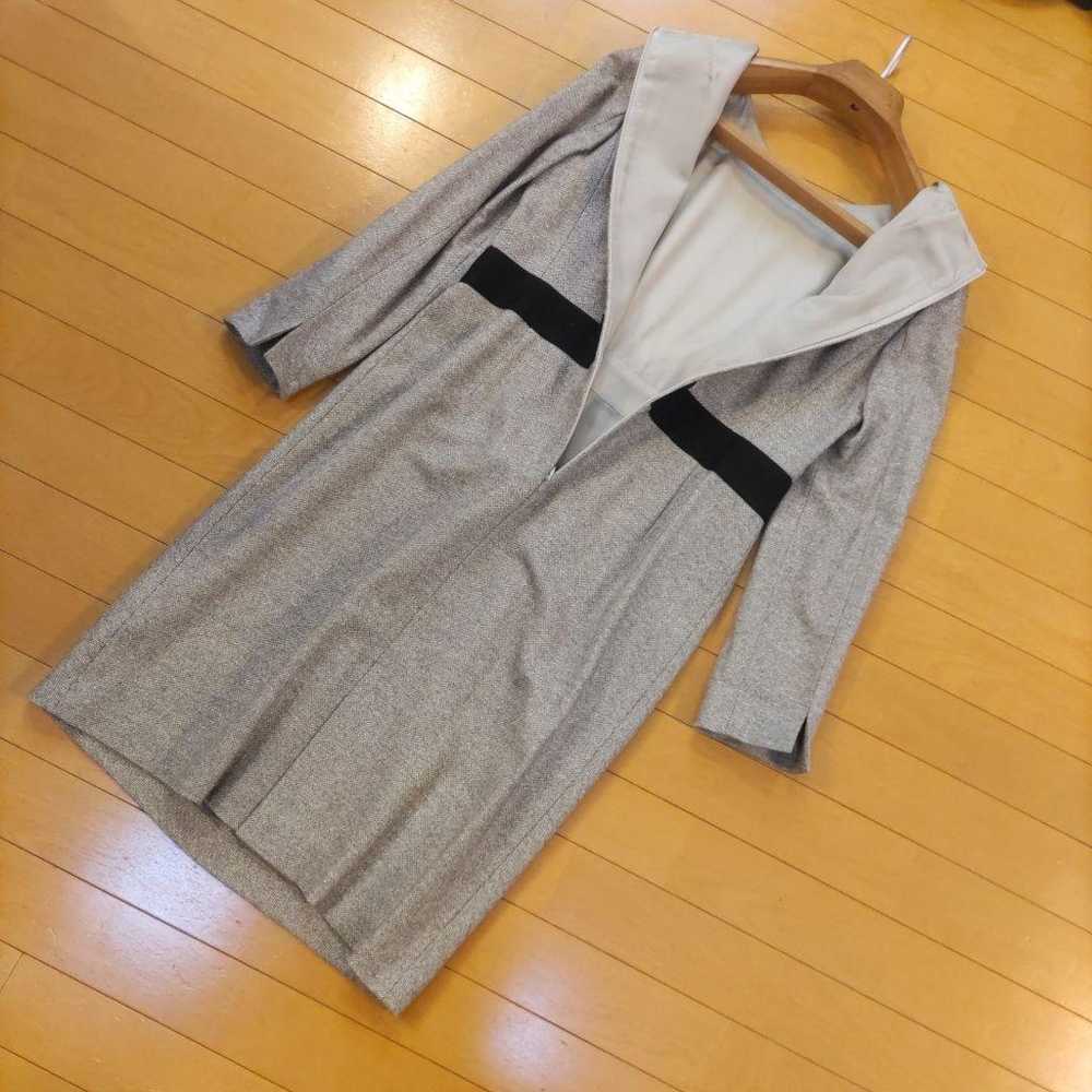 Gray long-sleeve dress with black ribbon. - image 8