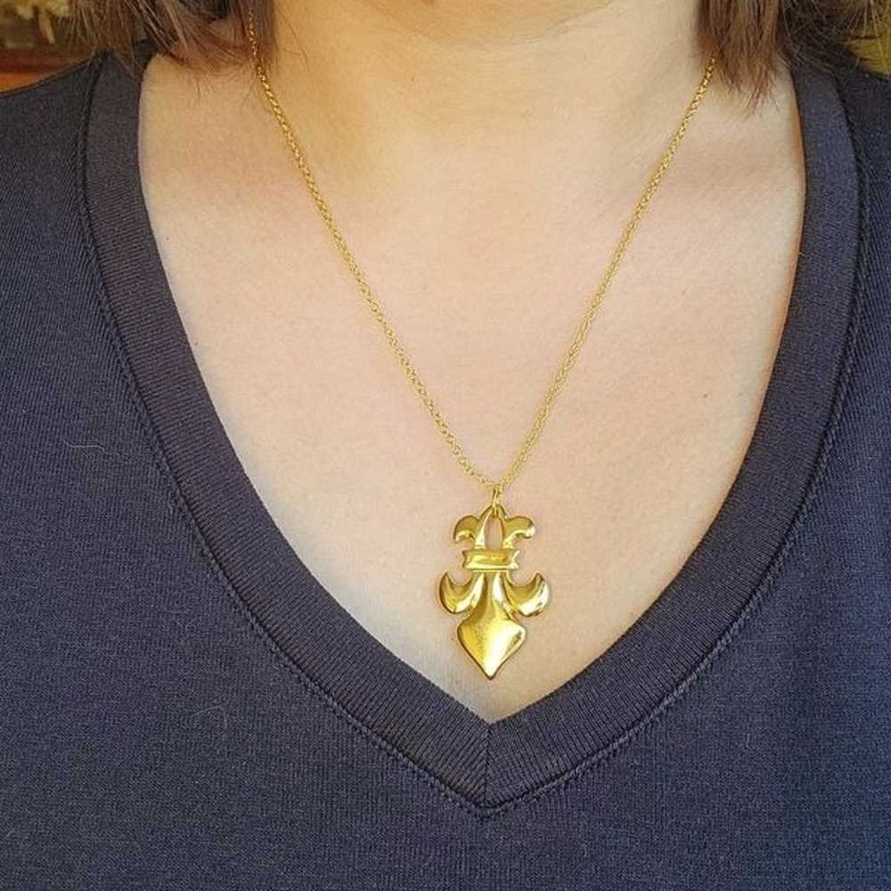 Vintage Gold Fleur de Lis Necklace - image 2