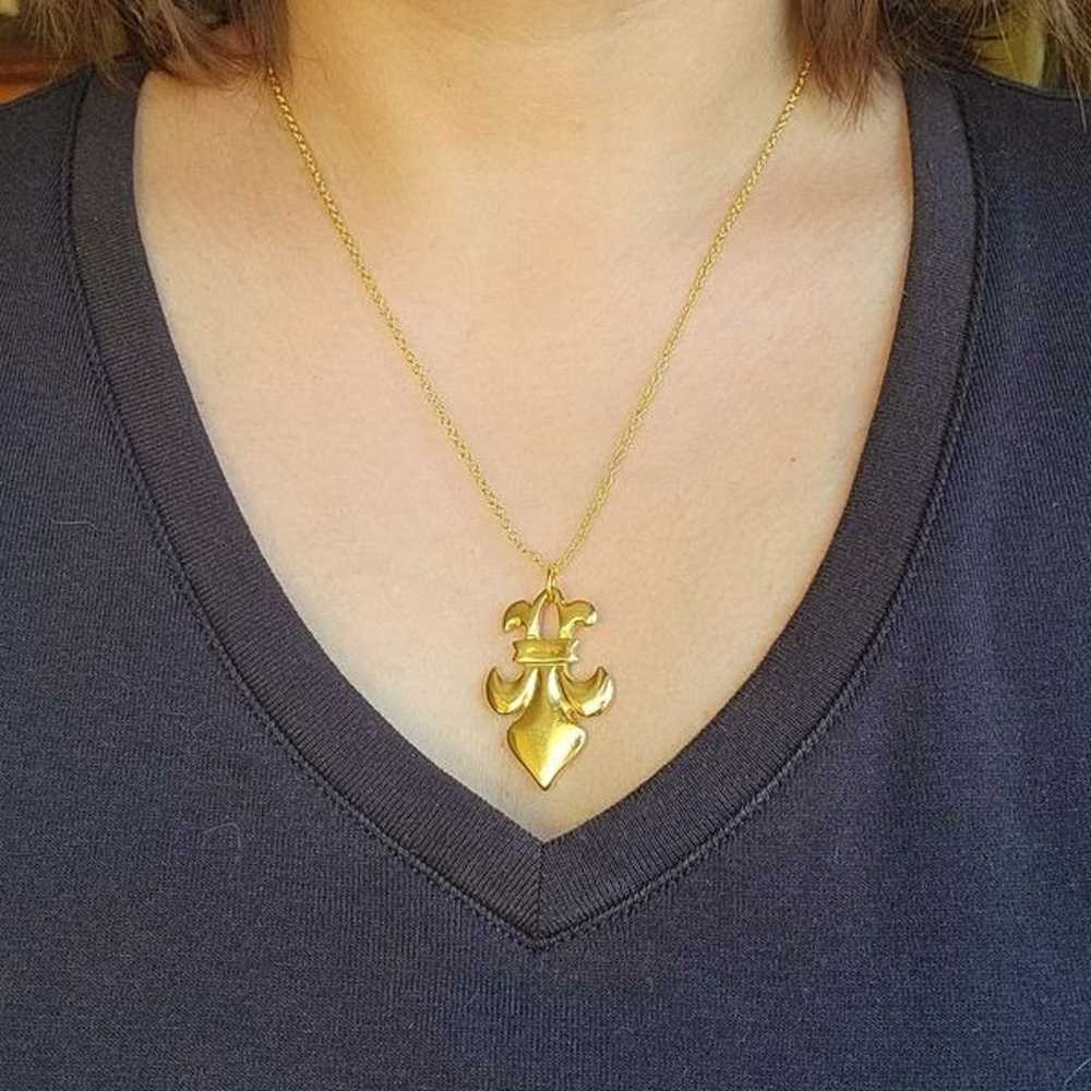 Vintage Gold Fleur de Lis Necklace - image 6