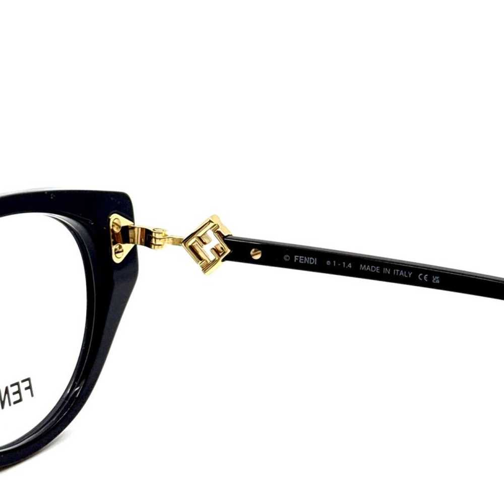 Fendi Sunglasses - image 9