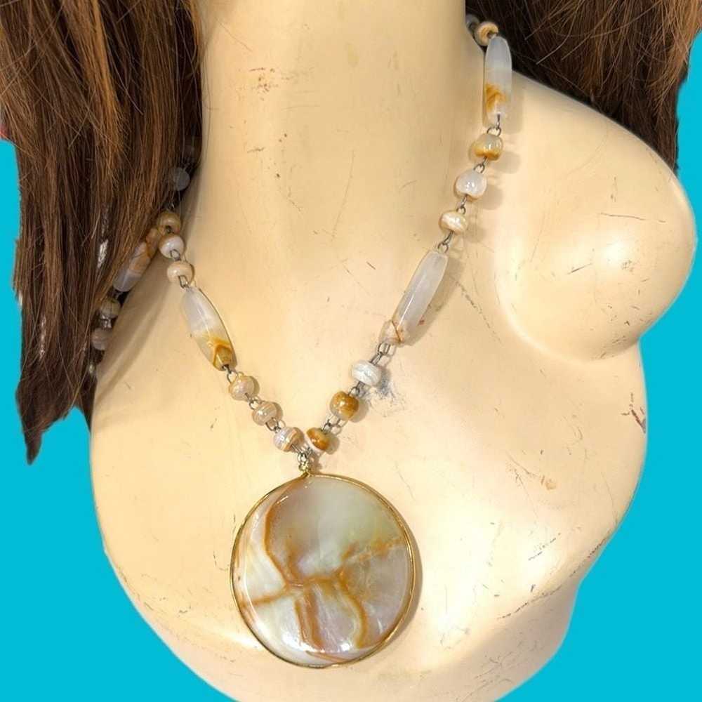 TAUPE BROWN AGATE STONE VINTAGE NECKLACE - image 1