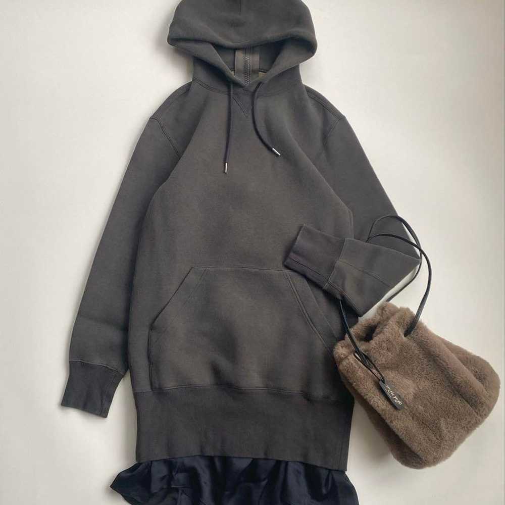 23AW sacai sponge sweat hoodie dress with inner d… - image 4