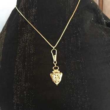 Gucci crest pendant - Gem