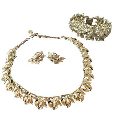 Vintage Coro Gold-Tone Leaf Motif Necklace Bracel… - image 1