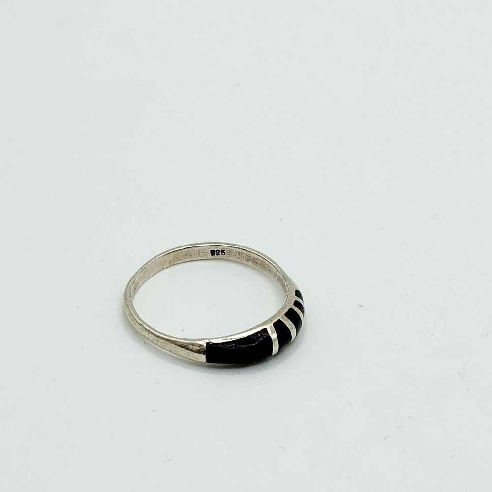 Vintage sterling silver onyx inlay ring - image 5