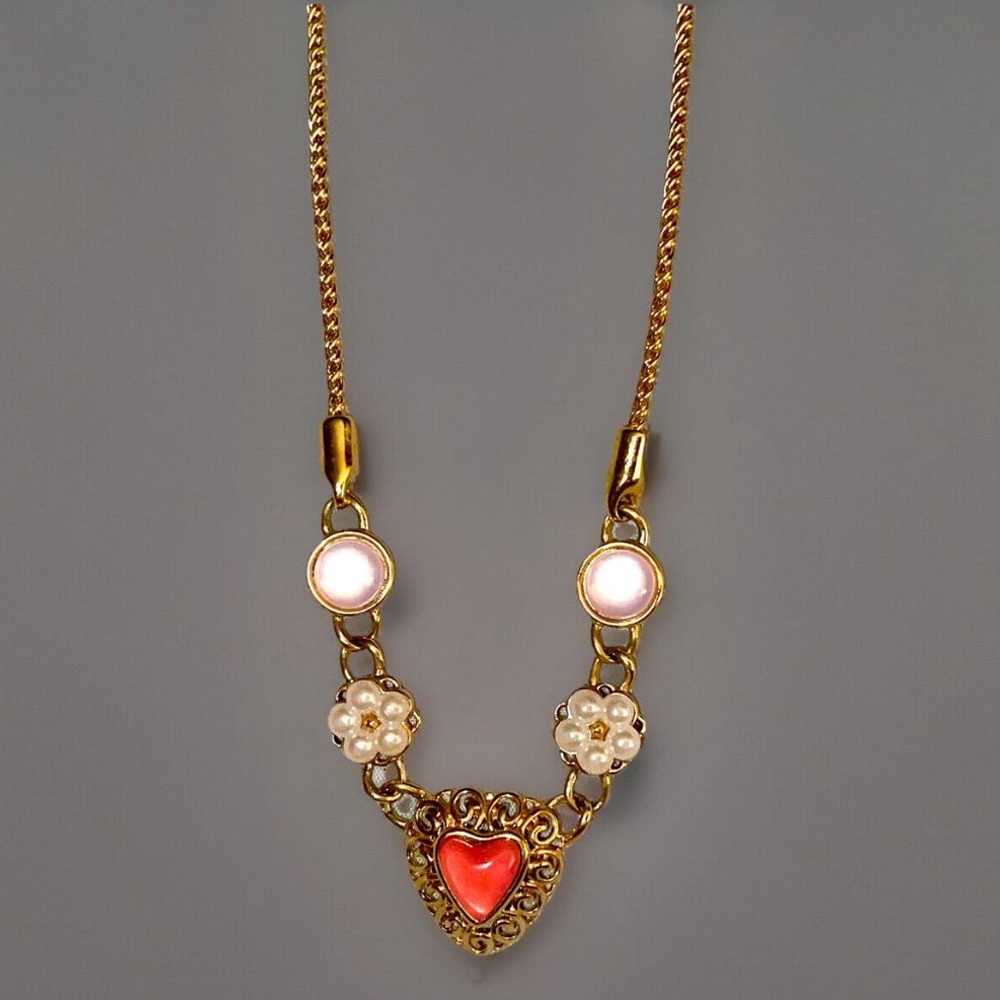 Vintage TRIFARI Gold Tone Heart Necklace Pink Luc… - image 5