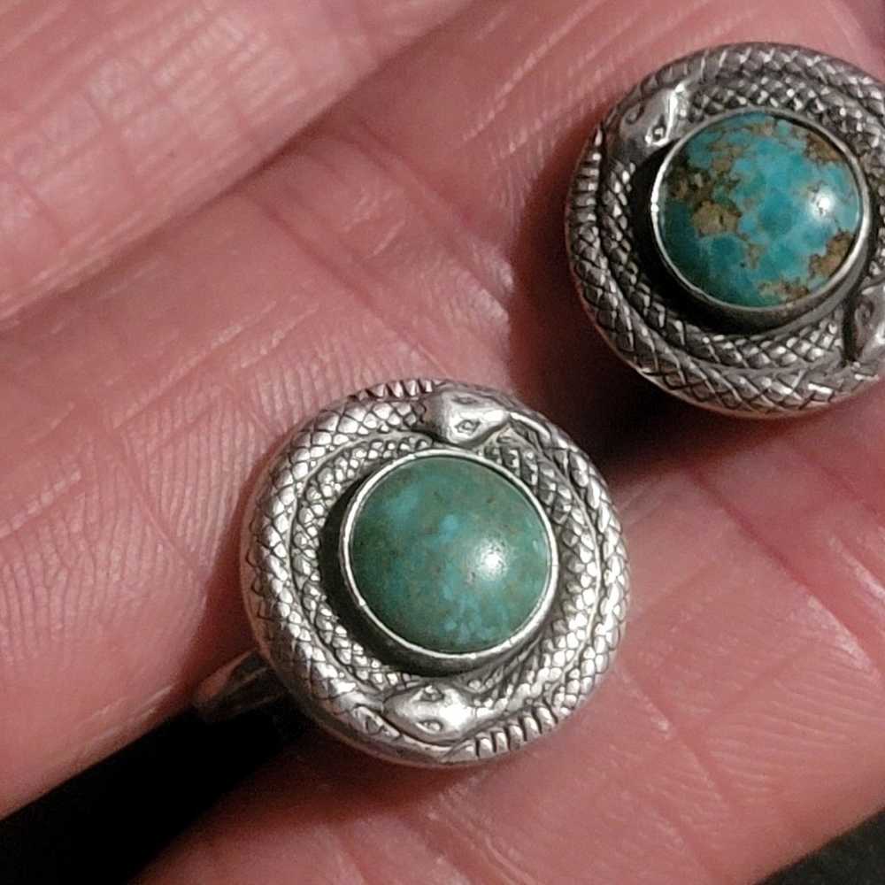 Vintage zuni snake turquoise earrings - image 3