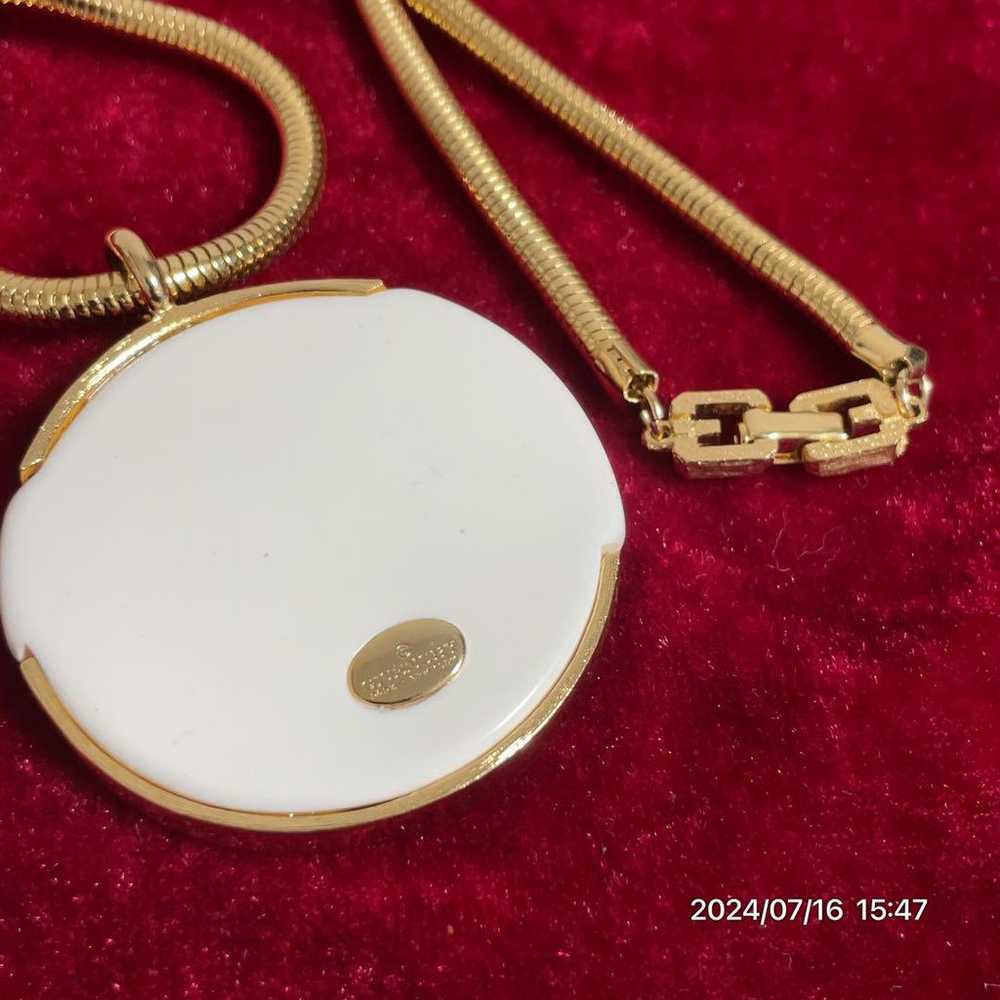 Vintage GIVENCHY Givenchy pendant necklace. - image 3