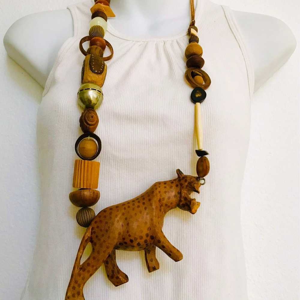 VINTAGE Huge Carved Wooden LEOPARD Artisan Neckla… - image 9