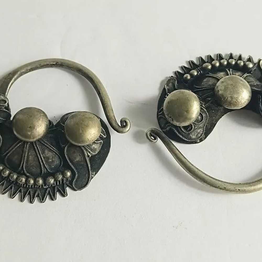 Vintage Miao Silver Tribal Floral Earrings - image 6