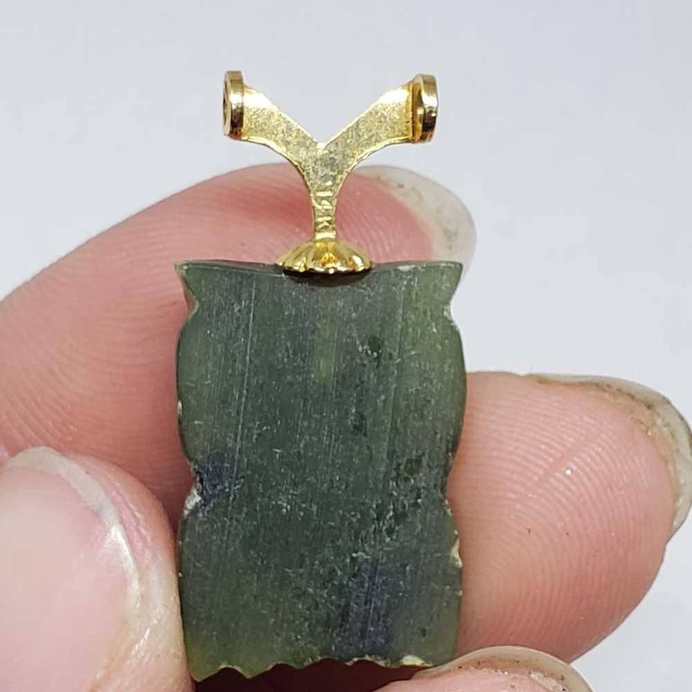 Vintage 14k YG Carved Owl Jade Pendant - image 10