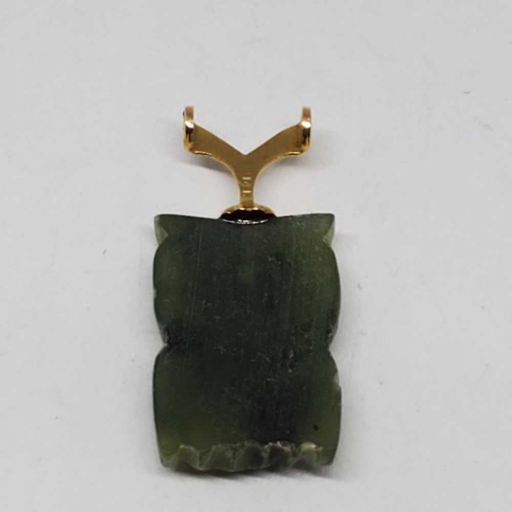 Vintage 14k YG Carved Owl Jade Pendant - image 7