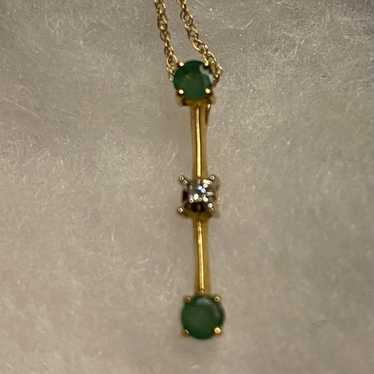 10k solid gold genuine Emerald and diamond pendant - image 1