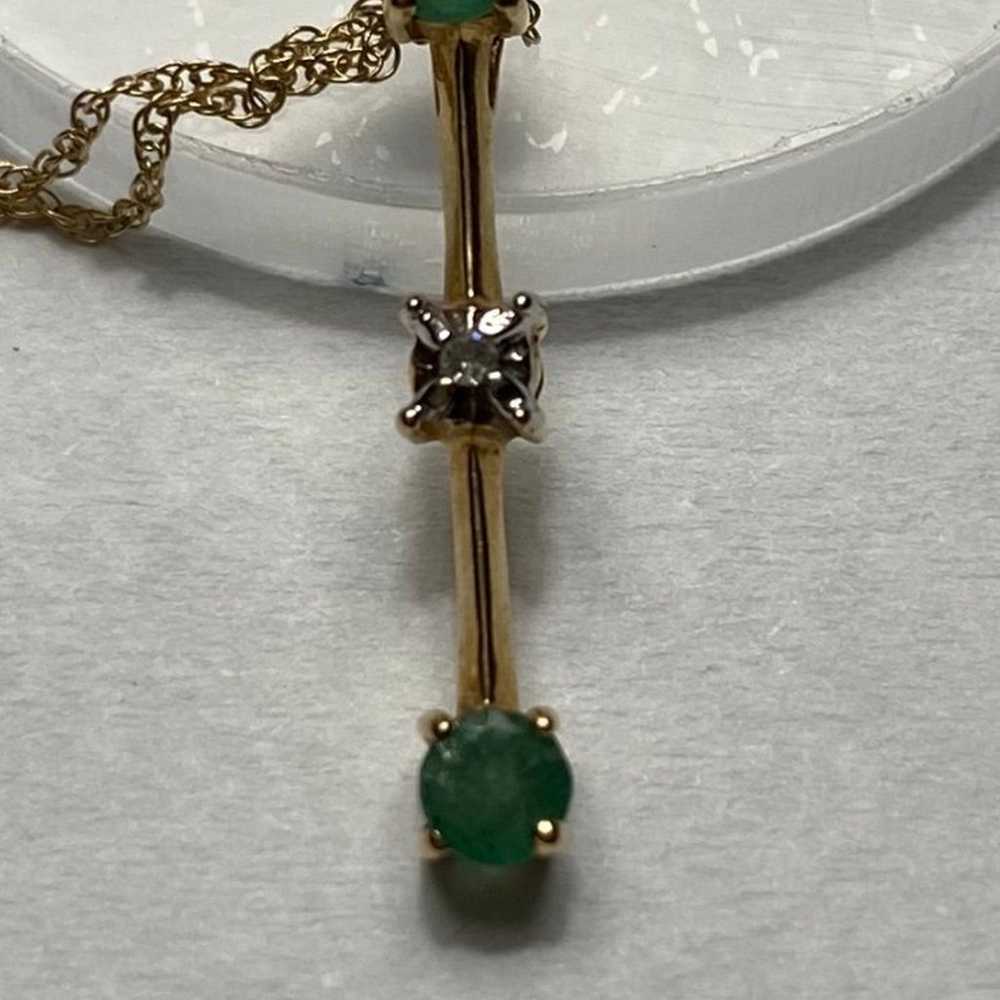 10k solid gold genuine Emerald and diamond pendant - image 4