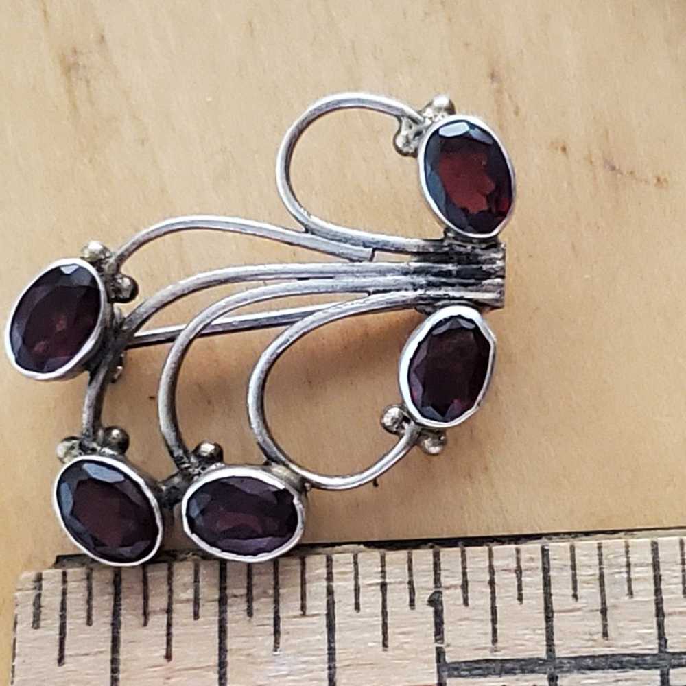 Sterling silver and garnet brooch - image 12