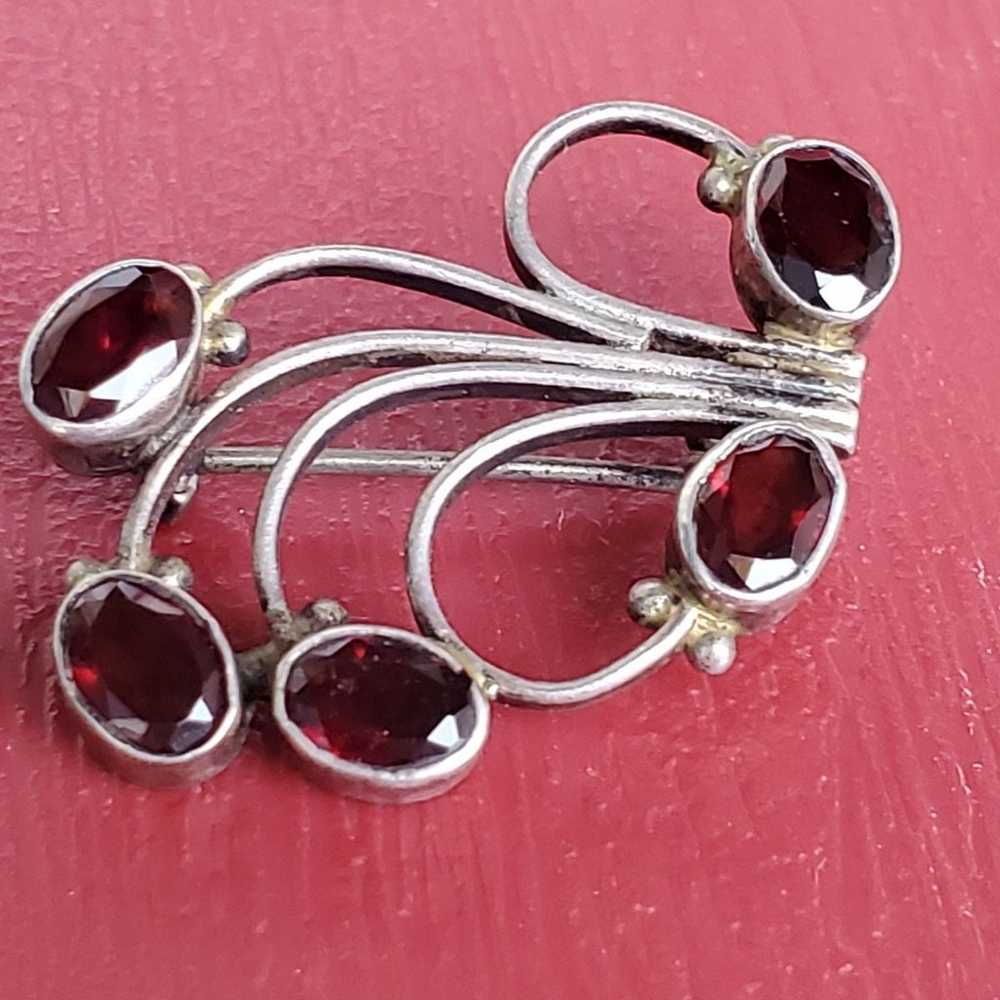 Sterling silver and garnet brooch - image 3