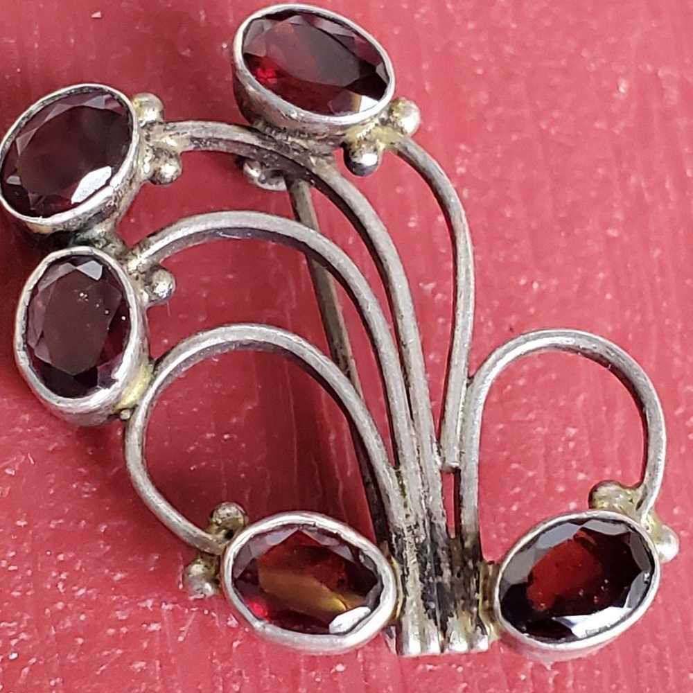 Sterling silver and garnet brooch - image 4