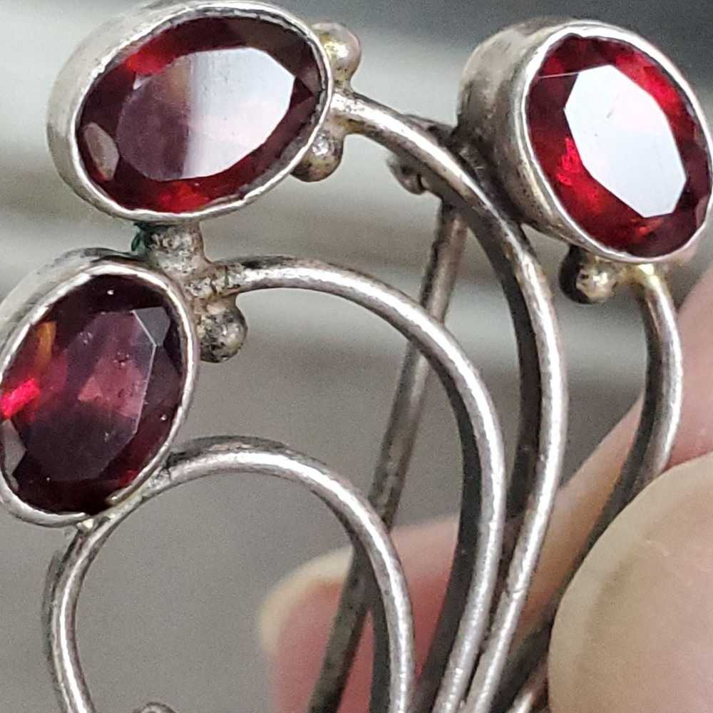 Sterling silver and garnet brooch - image 5