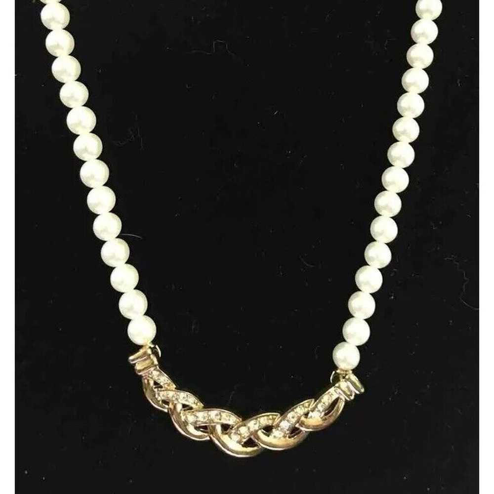 Crown Trafari Faux Pearl Necklace With Elegant Go… - image 1