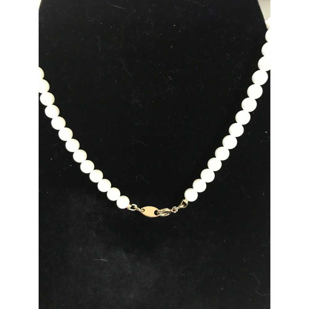 Crown Trafari Faux Pearl Necklace With Elegant Go… - image 3