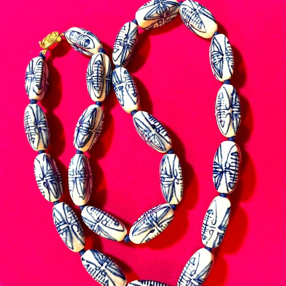 Vintage Chinese Porcelain Necklace - image 3